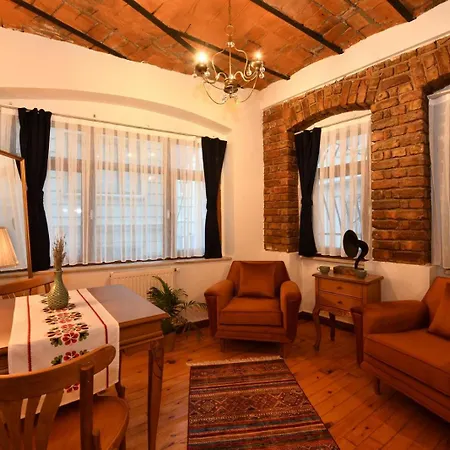 Historical & Retro House @central Of Taksim Apartamento Estambul